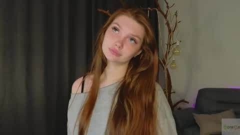 Snapshot of nicole_broown chatting on 05-20-26, 08:59 Nicole online show from 05-20-26, 08:59