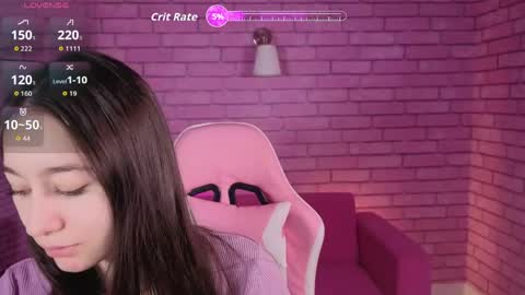 Nicole online show from 04-18-26, 01:20