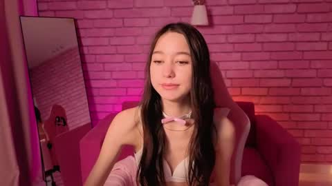 Nicole online show from 05-15-26, 11:01