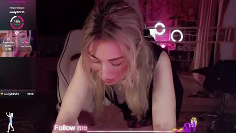 Nicole online show from 04-11-26, 11:09