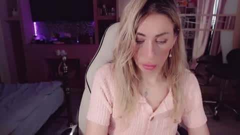 Nicole online show from 06-22-26, 04:31