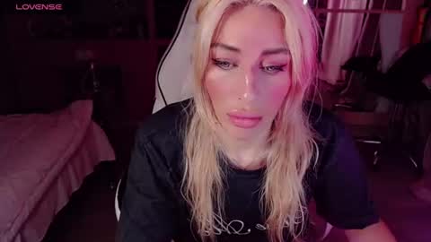 Nicole online show from 07-27-26, 03:35