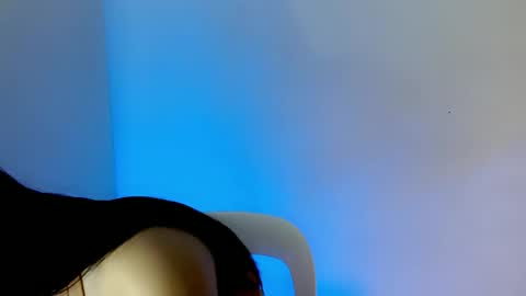 nicole_kiss01 online show from 02-25-26, 08:13