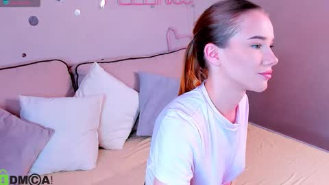 Snapshot of nicole_vasquezz chatting on 02-04-26, 09:48 Nicole My schedule for the week 2 GMT 9am-15pm Mo Tu Th Fr online show from 02-04-26, 09:48