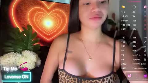 NICOLE online show from 11-22-25, 11:15