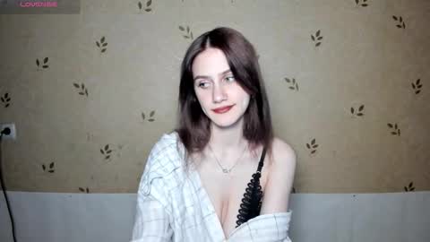Snapshot of nicoledaviss_ chatting on 02-25-26, 08:18 NicoleDavis online show from 02-25-26, 08:18