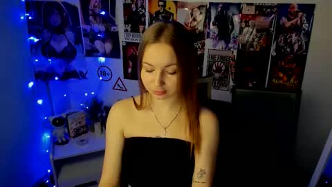 Nicole online show from 10-26-25, 07:14