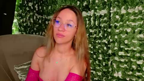 Snapshot of nicoleirisxxx chatting on 06-22-26, 05:59 nicoleirisxxx online show from 06-22-26, 05:59