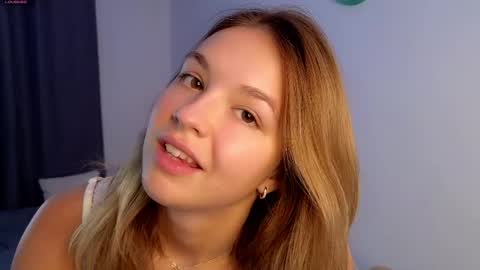 Nicole online show from 05-17-26, 07:32