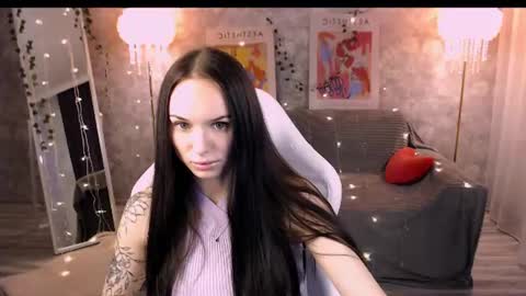 Snapshot of nicolemerz chatting on 06-15-26, 04:09 Nicole online show from 06-15-26, 04:09