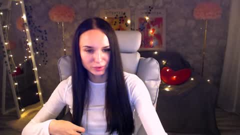 Snapshot of nicolemerz chatting on 06-30-26, 05:25 Nicole online show from 06-30-26, 05:25
