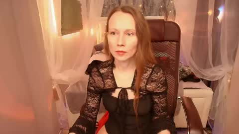 Snapshot of nicolemiless chatting on 04-17-26, 12:19 Nicole online show from 04-17-26, 12:19