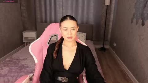 Snapshot of nicolerossss chatting on 07-07-26, 01:08 NicoleRossss online show from 07-07-26, 01:08