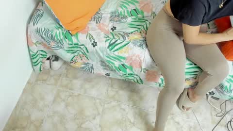 nicole santana online show from 04-08-26, 05:29