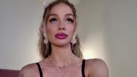 Sarah online show from 03-06-26, 12:29