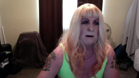 Nicole CD online show from 05-11-26, 10:40