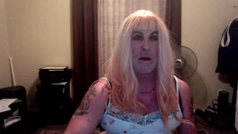 Snapshot of nicolescdfantasies chatting on 07-19-26, 03:54 Nicole CD online show from 07-19-26, 03:54