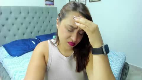 Snapshot of nicolewind_ chatting on 02-17-25, 03:47 ELIZABETH online show from 02-17-25, 03:47
