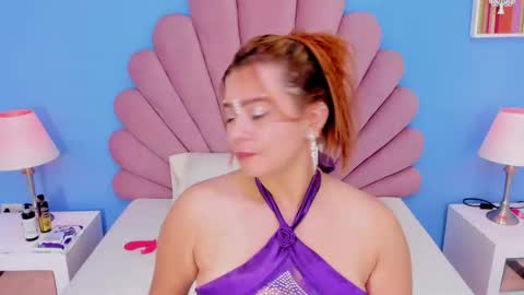 Snapshot of nicolle_boobies chatting on 02-07-26, 04:54 Nicolle online show from 02-07-26, 04:54