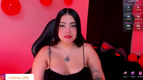 Snapshot of nicolle_ruizz chatting on 02-17-26, 11:29 Nicoll online show from 02-17-26, 11:29