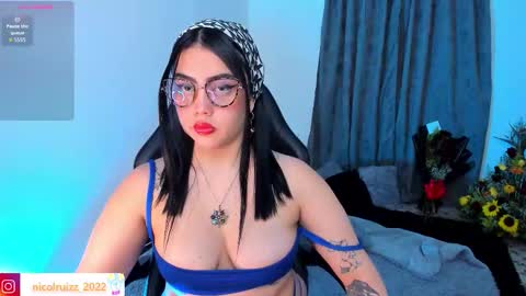 Snapshot of nicolle_ruizz chatting on 02-28-26, 10:38 Nicoll online show from 02-28-26, 10:38