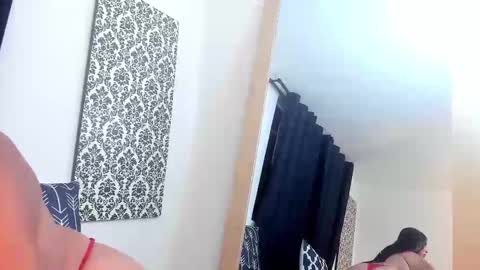 Nicolle Lima online show from 02-14-25, 01:23