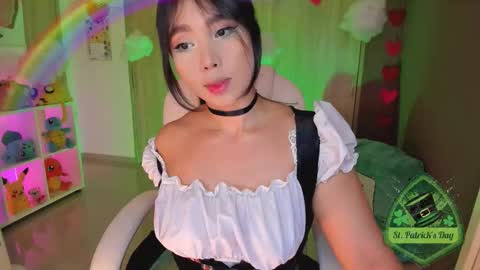 Nicolle  Go to Visit   online show from 03-17-26, 02:53