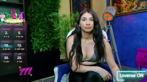 Nicolle online show from 04-06-26, 11:33