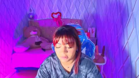 Nicolle Miley online show from 02-08-26, 04:05