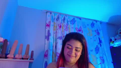 Snapshot of nicolletaylorq chatting on 07-07-26, 03:53 Nicolle Miley online show from 07-07-26, 03:53