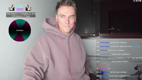 NicoSlowmoo online show from 11-14-25, 10:40