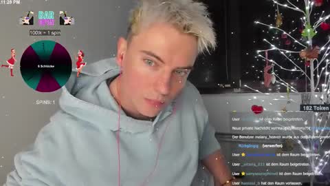 NicoSlowmoo online show from 12-19-25, 10:28