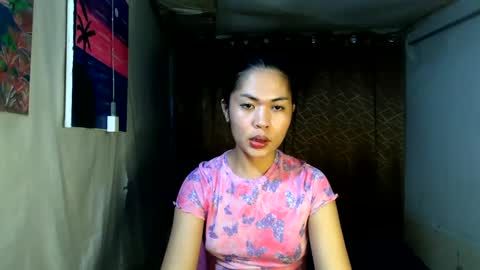 Snapshot of nicsh chatting on 03-08-25, 06:37 Nichole online show from 03-08-25, 06:37
