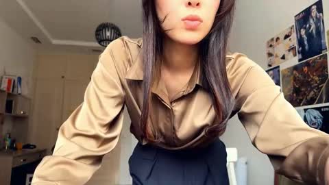 Snapshot of nievesshippey chatting on 02-16-26, 09:16 Hanna online show from 02-16-26, 09:16