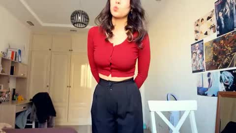 Snapshot of nievesshippey chatting on 02-23-26, 08:33 Hanna online show from 02-23-26, 08:33