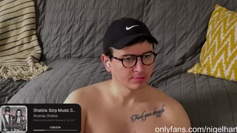 Snapshot of nigelhart chatting on 01-08-25, 03:28 Nigel Hart online show from 01-08-25, 03:28