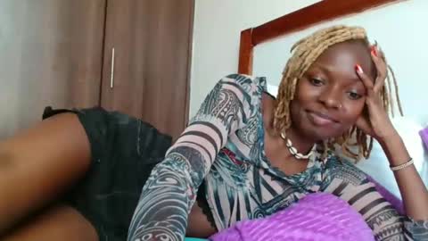 nightnurse2030 online show from 10-09-25, 12:14