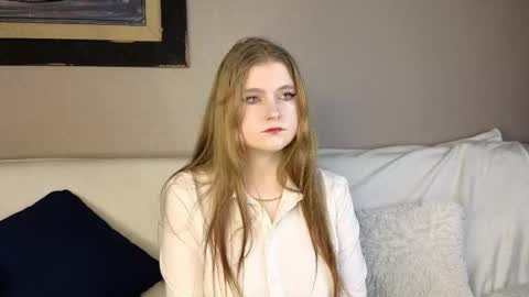 Azalea online show from 11-27-25, 06:59