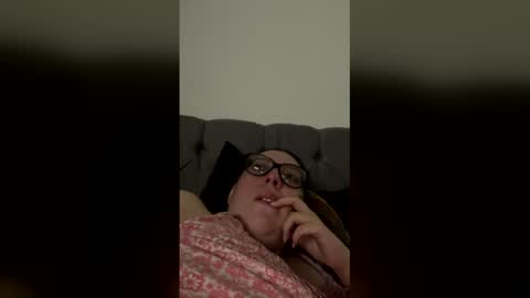 Anni online show from 04-09-26, 04:23