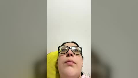Snapshot of niickyjones chatting on 07-15-26, 11:43 Anni online show from 07-15-26, 11:43