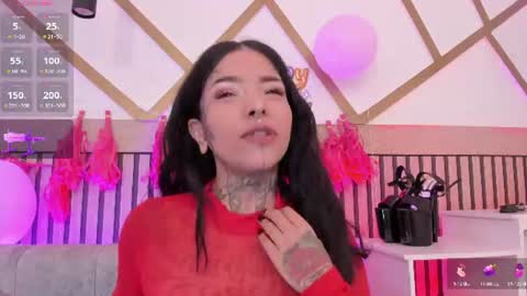 Snapshot of niinaink chatting on 06-21-26, 11:24 NINAINK online show from 06-21-26, 11:24