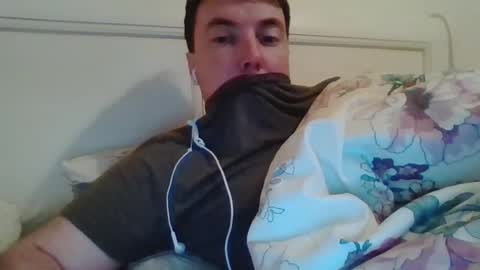 Snapshot of nijinsky11 chatting on 02-09-25, 08:34 Nijinsky11 online show from 02-09-25, 08:34