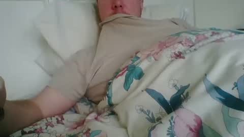 Snapshot of nijinsky11 chatting on 09-14-25, 08:57 Nijinsky11 online show from 09-14-25, 08:57