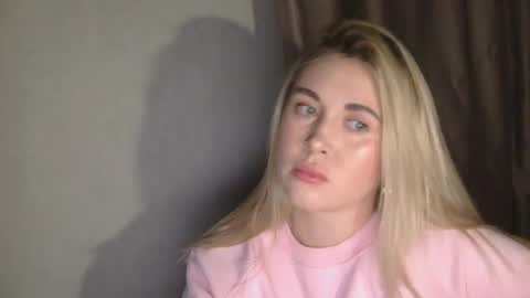 Nika online show from 01-12-26, 04:45