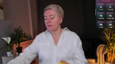 Nika online show from 04-18-26, 05:22