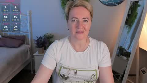 Snapshot of nika_smit chatting on 06-05-26, 08:09 Nika online show from 06-05-26, 08:09