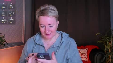 Snapshot of nika_smit chatting on 06-07-26, 05:22 Nika online show from 06-07-26, 05:22