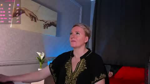 Nika online show from 06-19-26, 09:57