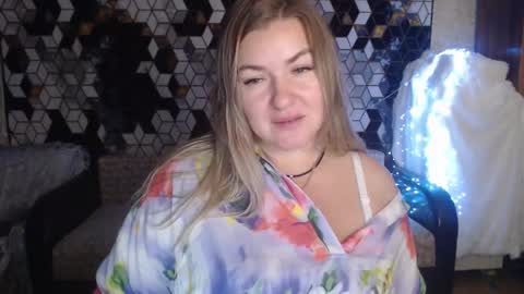 Nika online show from 11-24-25, 09:25