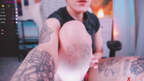 Snapshot of nikaxreznik chatting on 01-15-25, 09:45 Nika online show from 01-15-25, 09:45